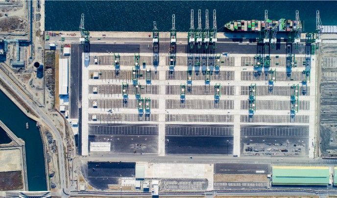 高雄港第七貨櫃中心計畫─S4~S5櫃場設